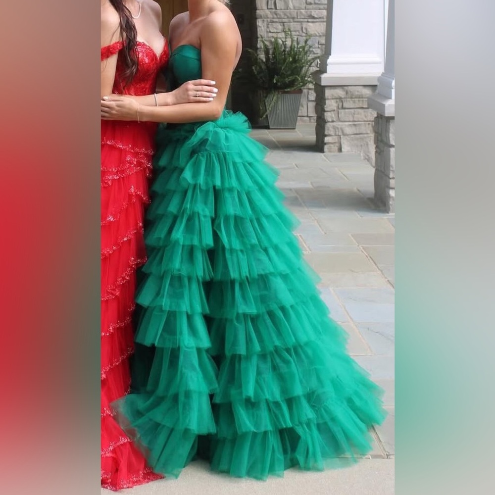 Sherri Hill Women’s Emerald Green Strapless Tiered Tulle Prom Dress Sz 4 (56087) - Picture 5 of 11